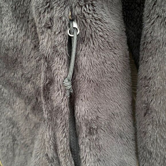 The North Face Osito Black Curry Gold fuzzy fleece jacket Women's Size Medium M - Picture 8 of 10